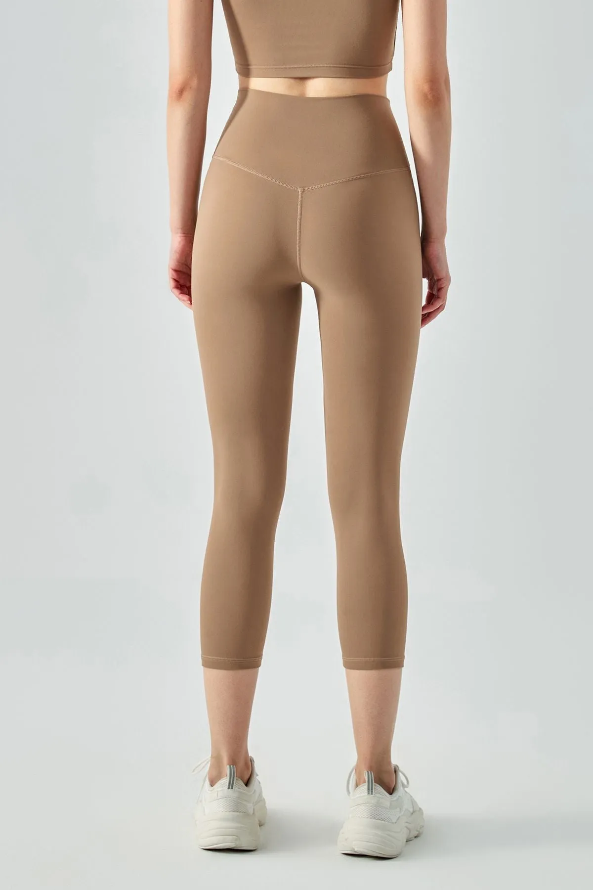 No Front Seam Capri Leggings