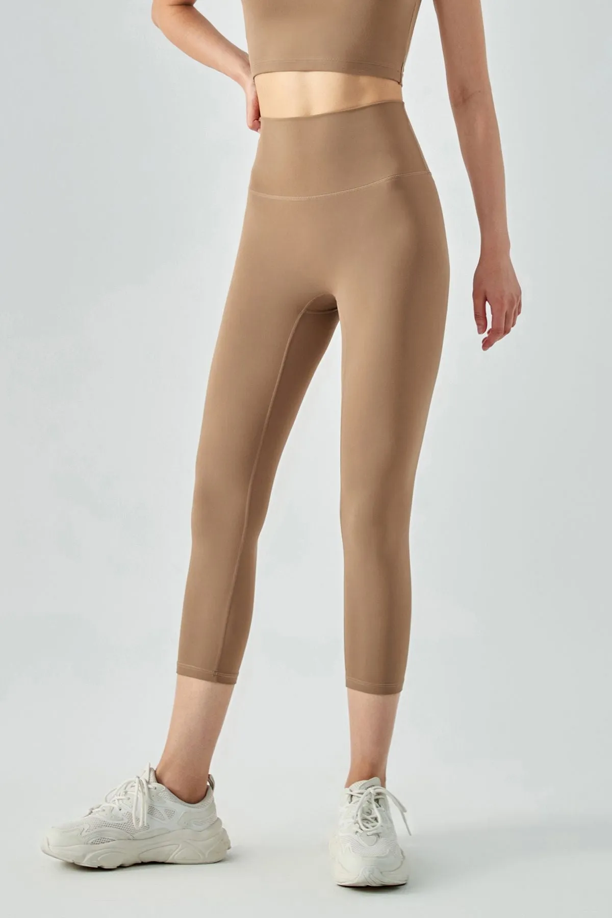 No Front Seam Capri Leggings