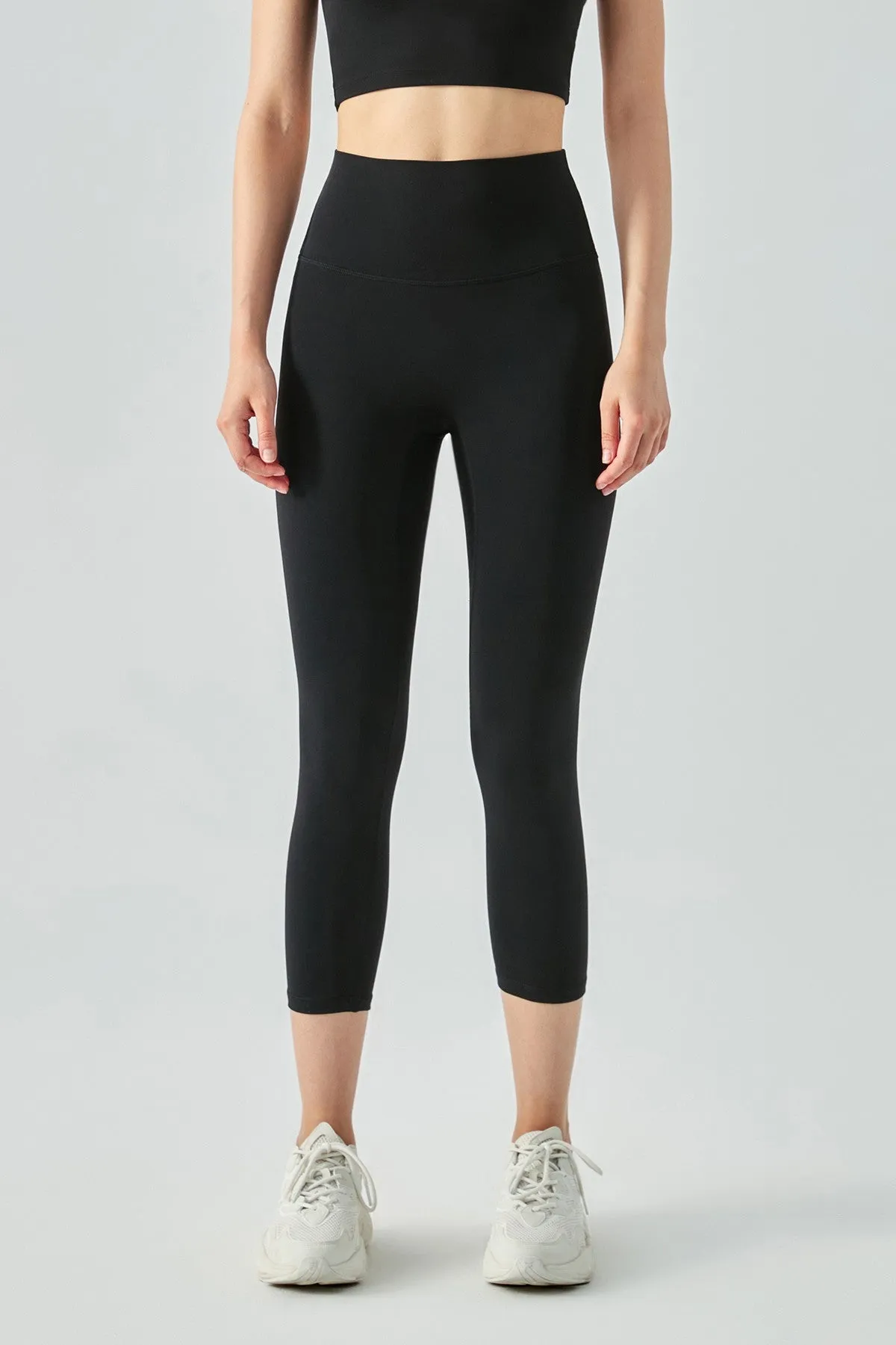 No Front Seam Capri Leggings