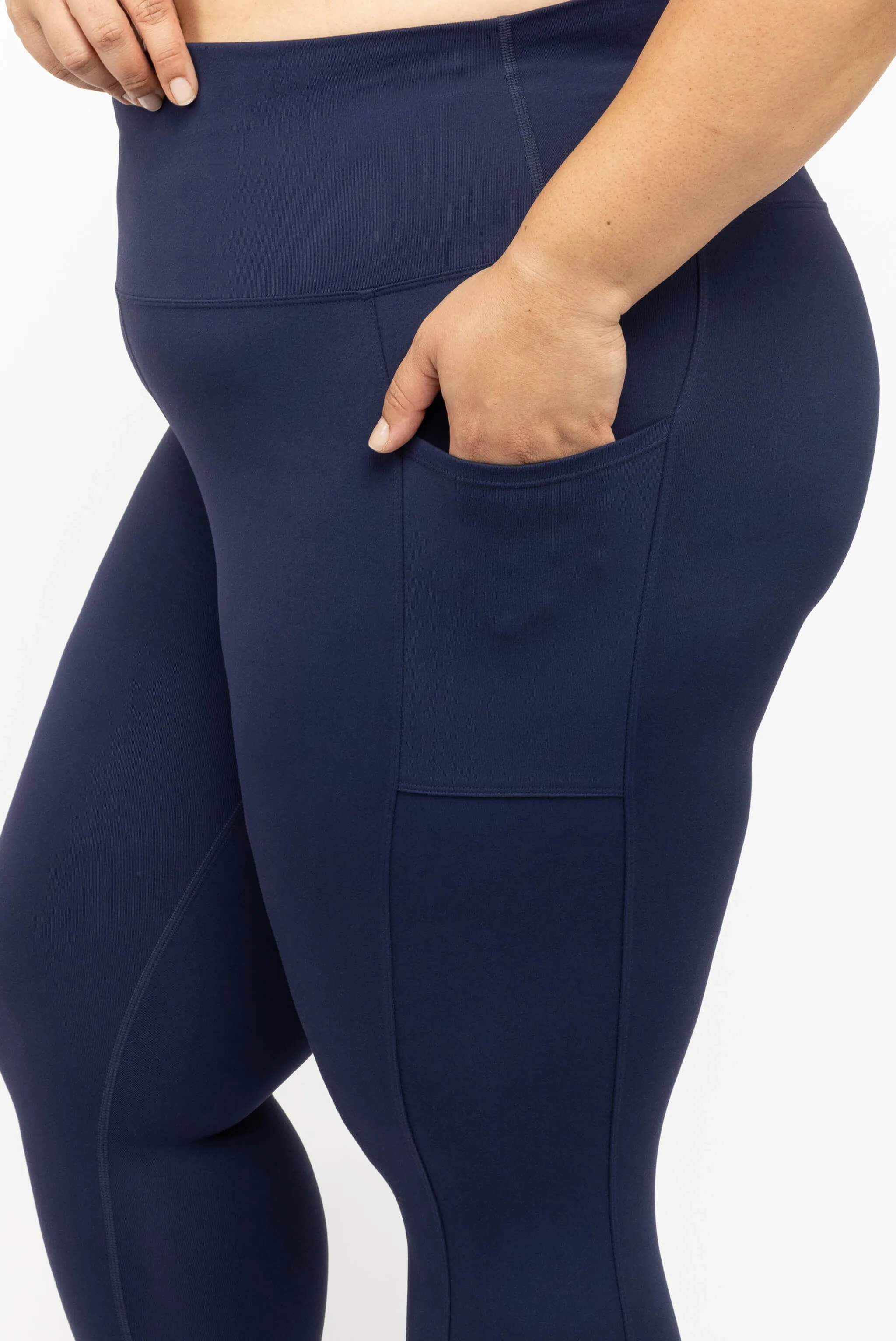 Pocket Capris - Navy