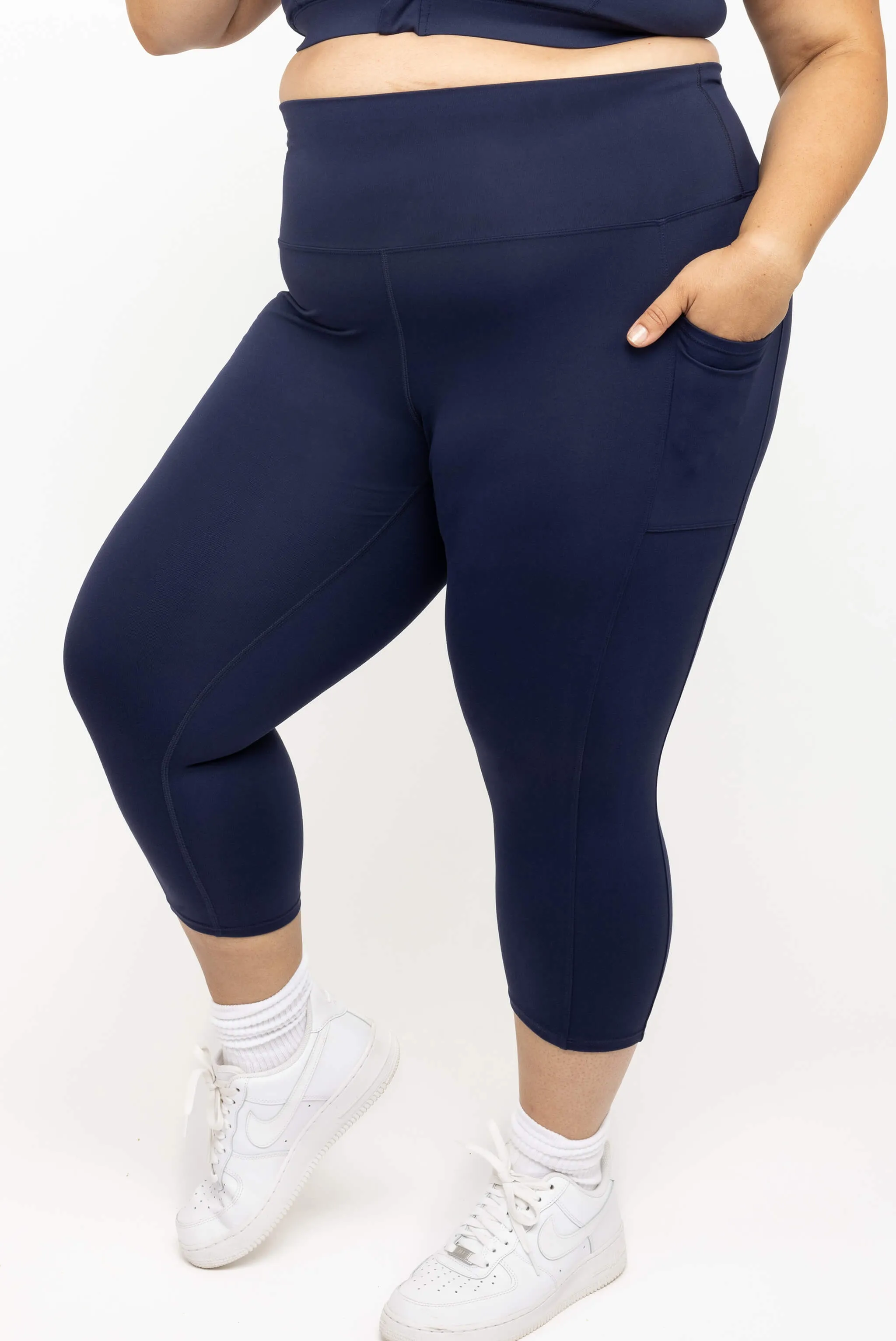 Pocket Capris - Navy