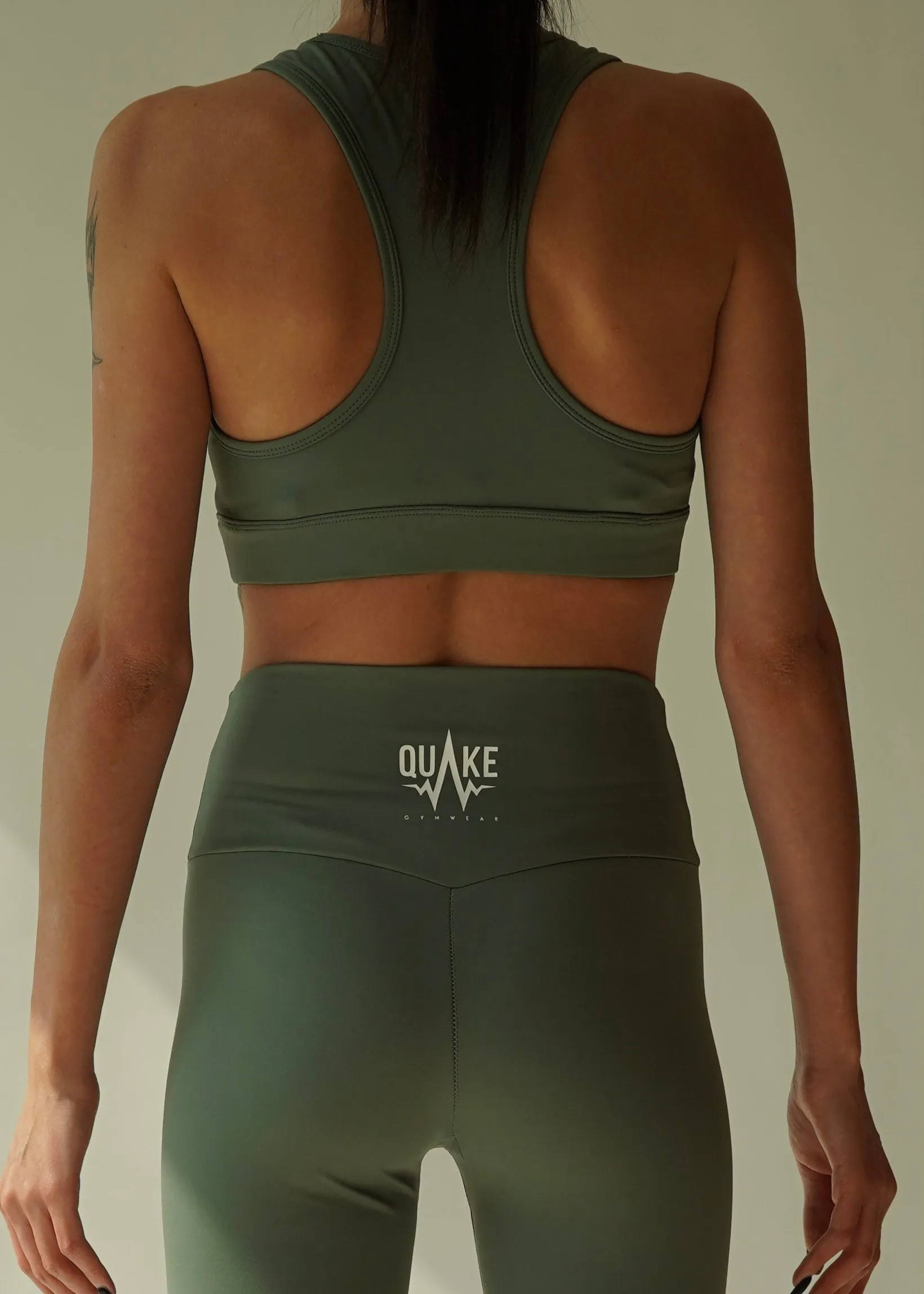 Quake Classic Sport Bra & Leggings Pair (Green)