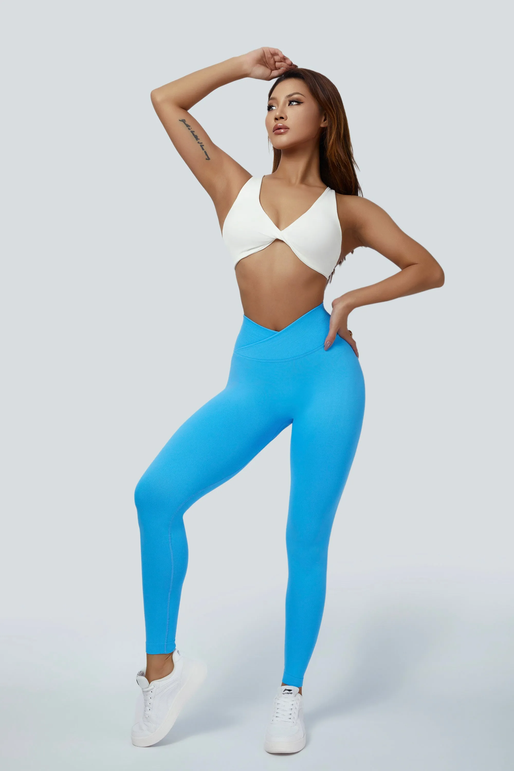 Seamless V-Waist Scrunch Leggings