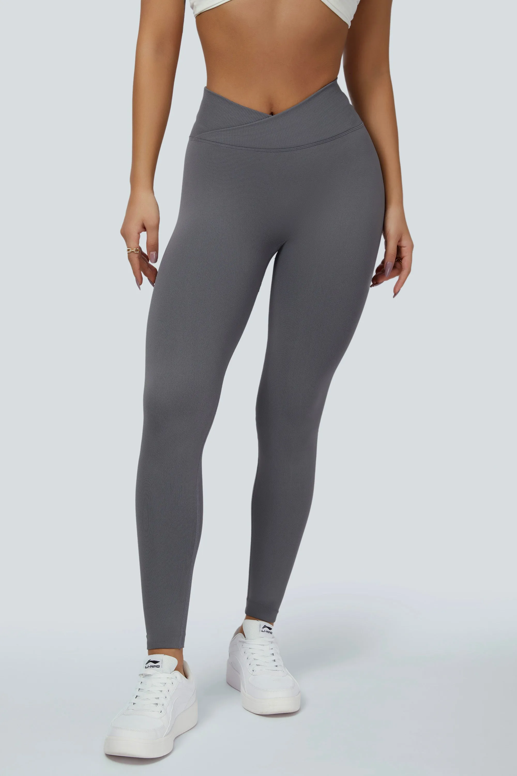 Seamless V-Waist Scrunch Leggings