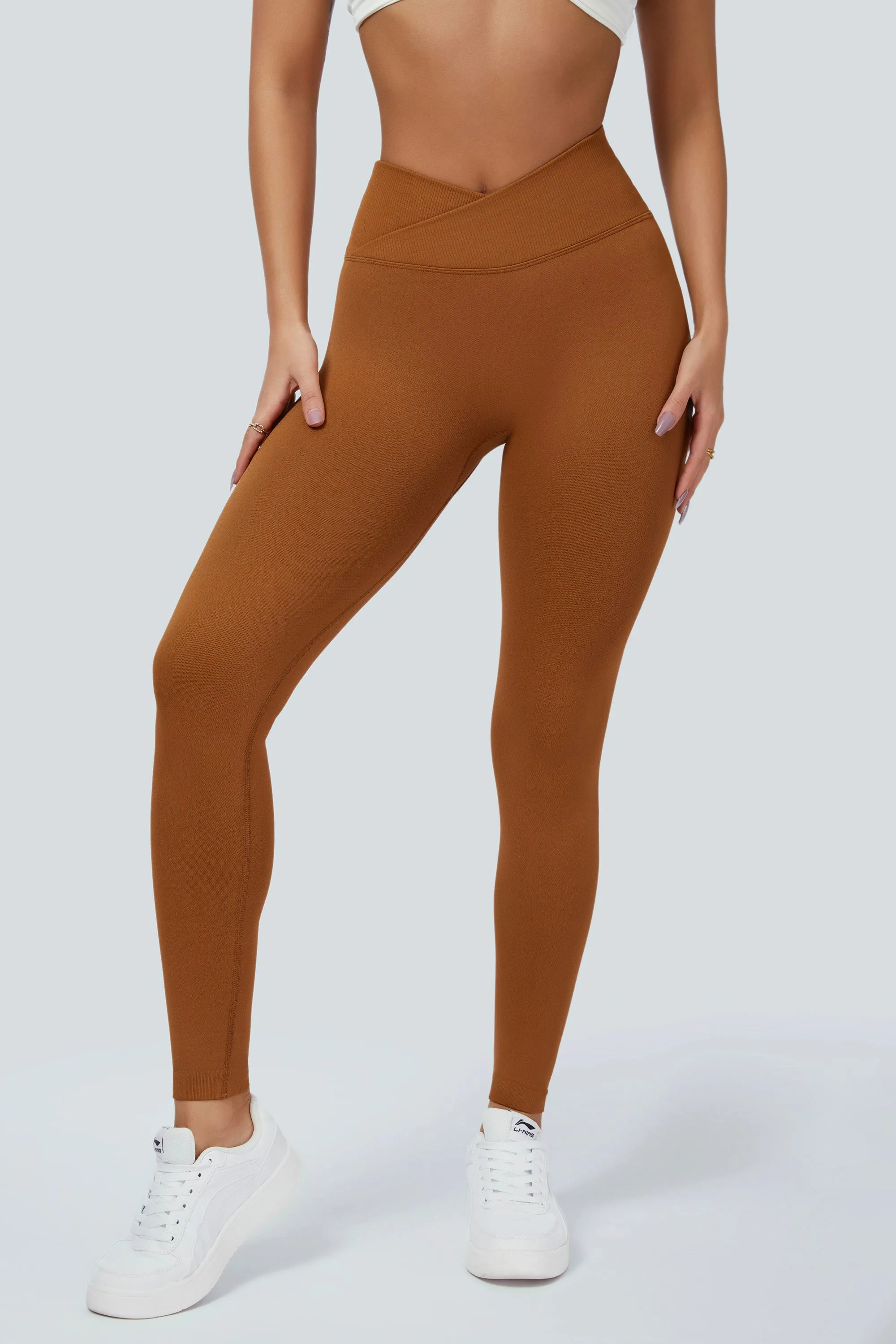 Seamless V-Waist Scrunch Leggings