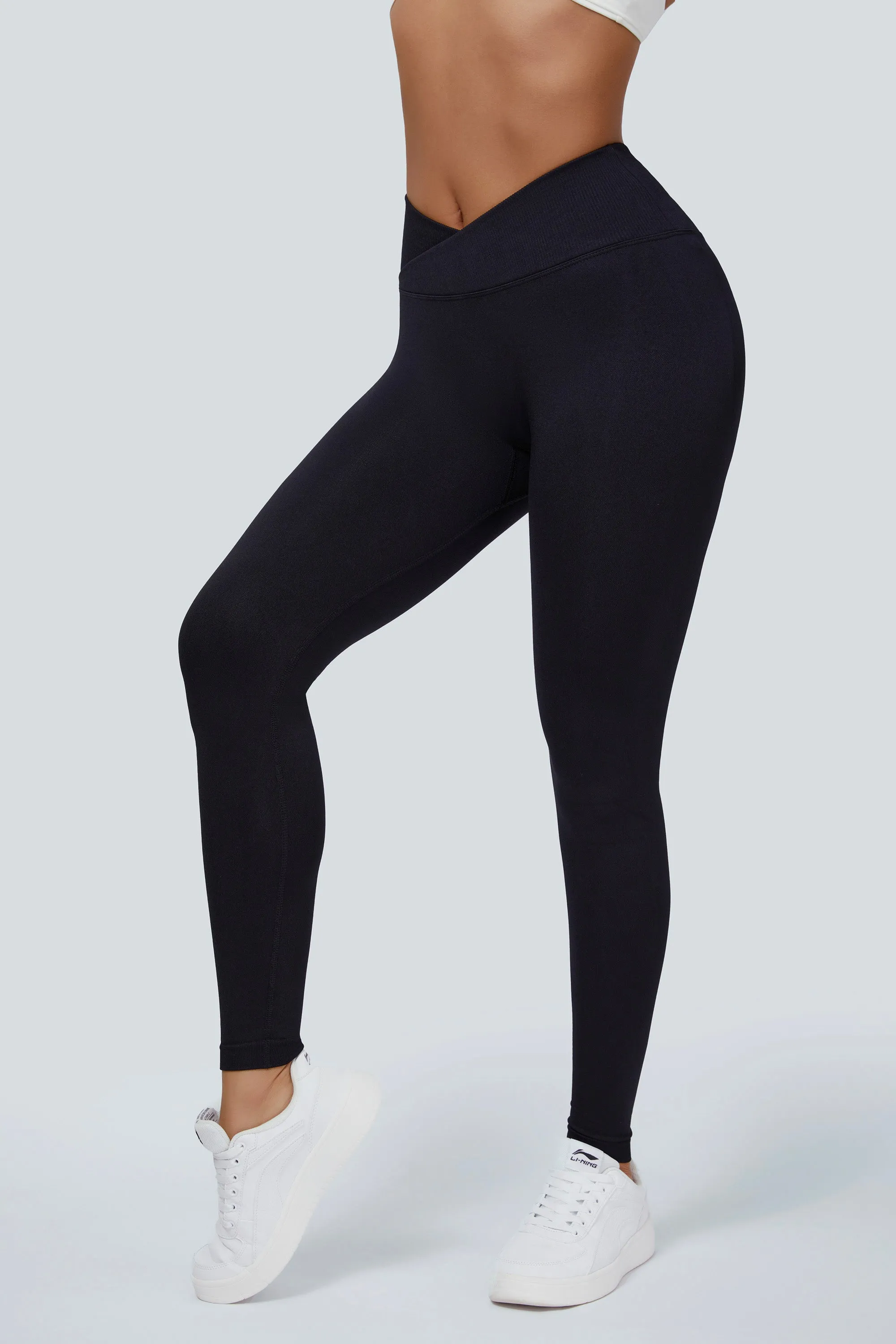 Seamless V-Waist Scrunch Leggings