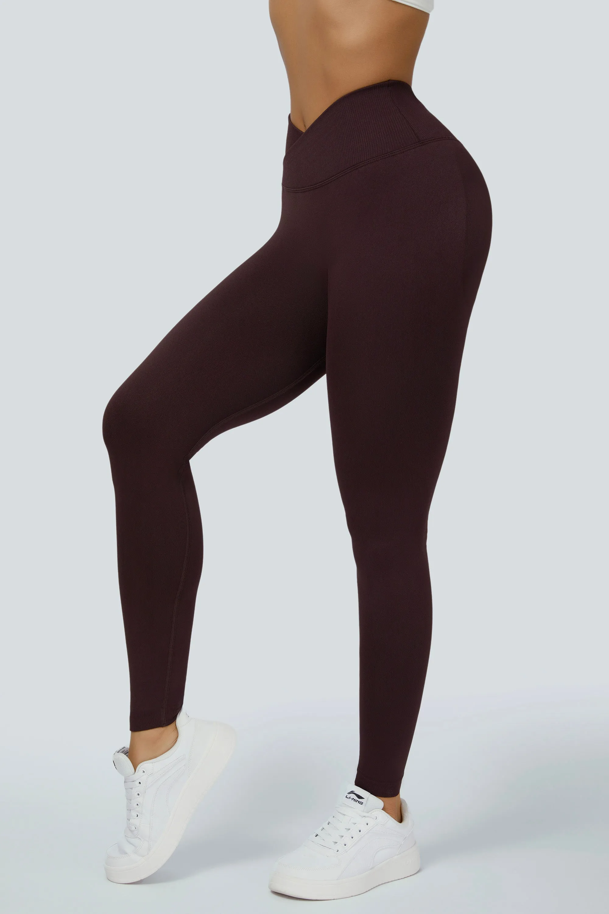 Seamless V-Waist Scrunch Leggings