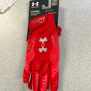 Under Armour F9 Nitro Football Gloves